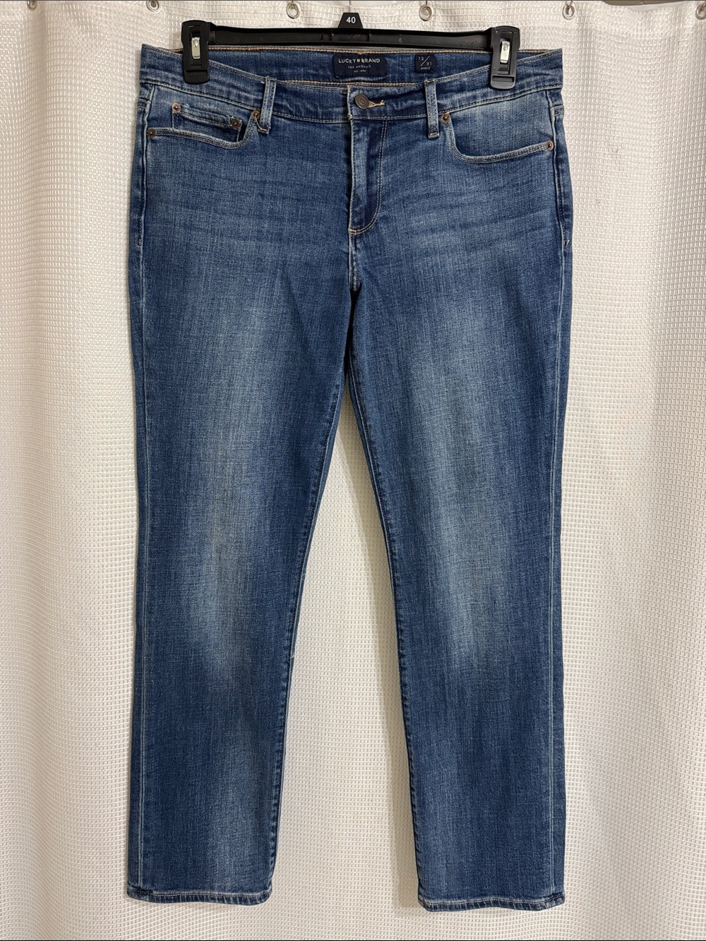EUC Lucky Brand ankle jeans. Size 12/31